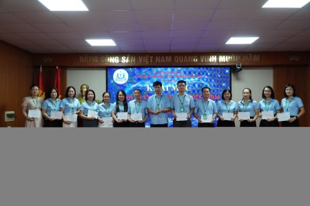 Trường Đại học Công nghiệp Việt Trì khai mạc hội giảng năm học 2025-2026
